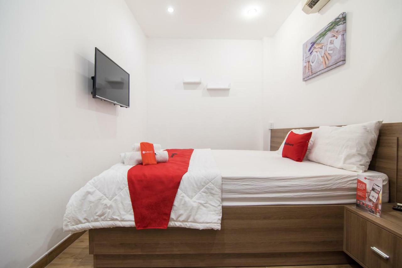 Reddoorz Plus Near Tan Dinh Market 호치민 외부 사진