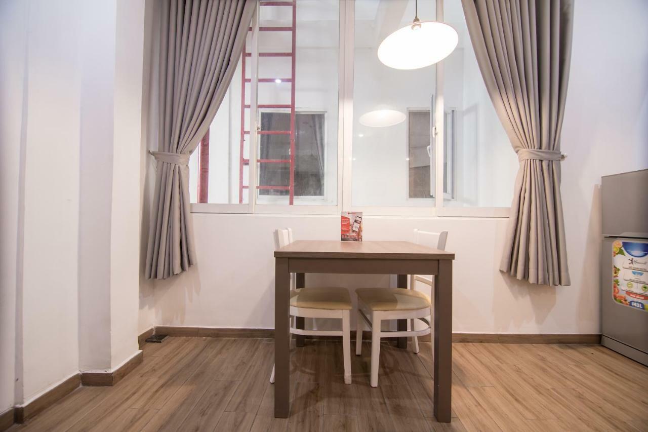 Reddoorz Plus Near Tan Dinh Market 호치민 외부 사진