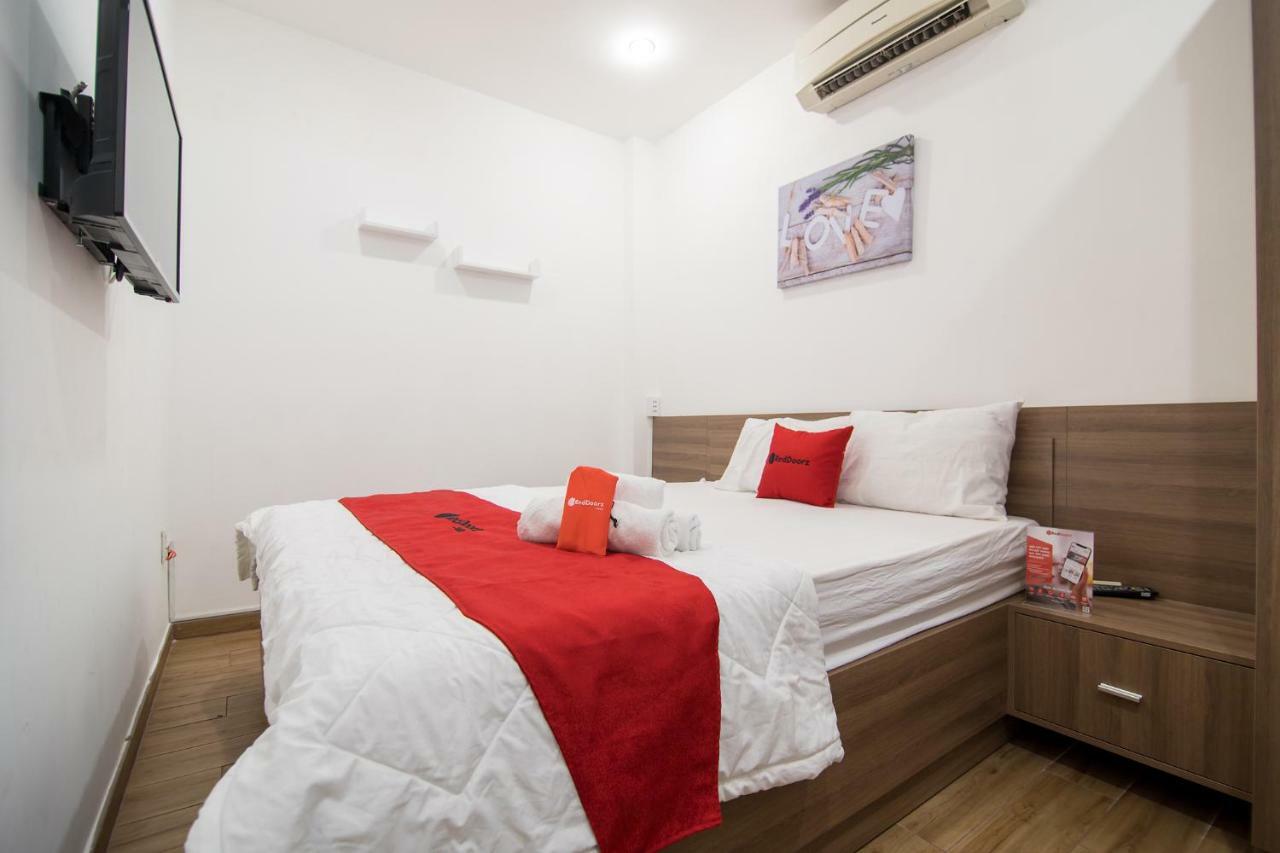 Reddoorz Plus Near Tan Dinh Market 호치민 외부 사진